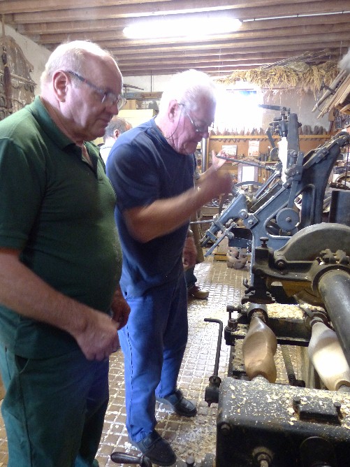 Andr aux commandes du tour  copier sous les conseils de Marc